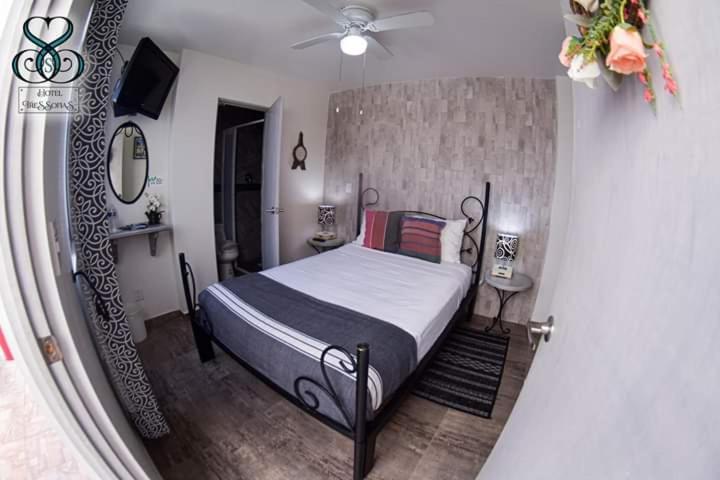 Hotel Tres Sofias Querétaro Екстериор снимка